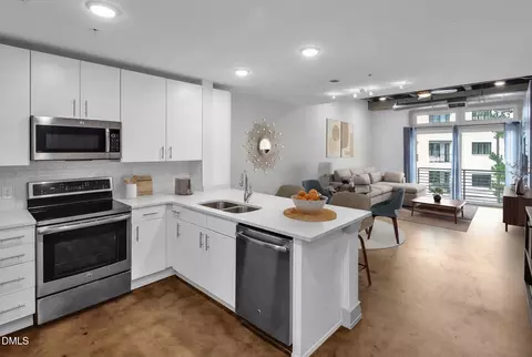 1300 St Marys St #402, Raleigh, NC 27605