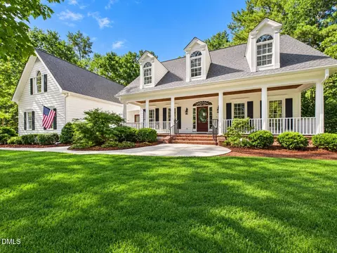 5404 Turtlehead Ct, Holly Springs, NC 27540
