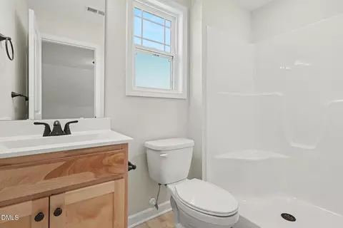 Bath - 941 Olive Branch Dr, Smithfield, NC 27577 photo 4 of 4