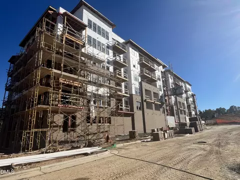 211 S Crk Xing #600, Chapel Hill, NC 27516
