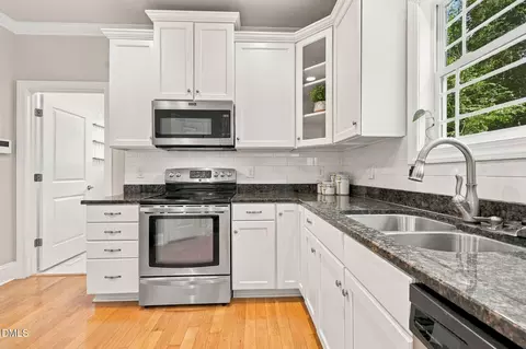 Kitchen - 3560 Saddle Ridge Rd, Stem, NC 27581 photo 4 of 5