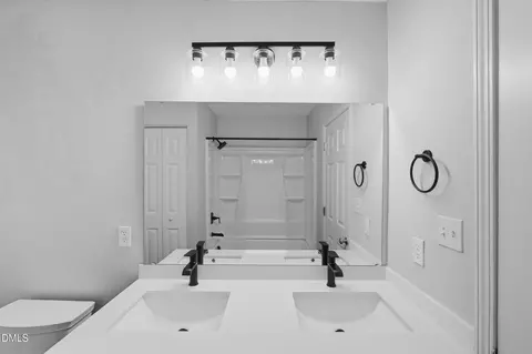 Bath - 5221 Malik Dr, Durham, NC 27703 photo 3 of 4