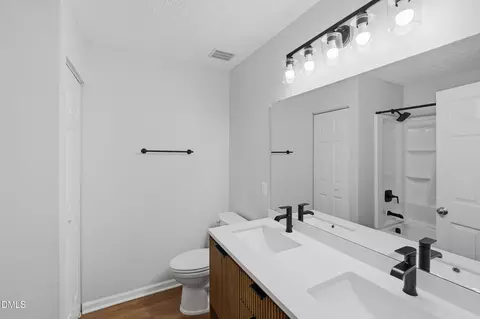 Bath - 5221 Malik Dr, Durham, NC 27703 photo 2 of 4