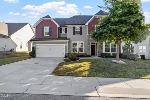 27 Needham Ln, Clayton, NC 27527