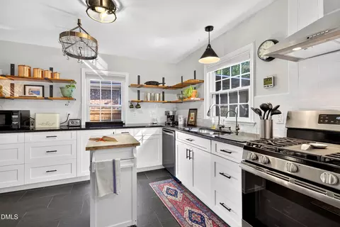 Kitchen - 2520 Elgin St, Durham, NC 27704 photo 4 of 6