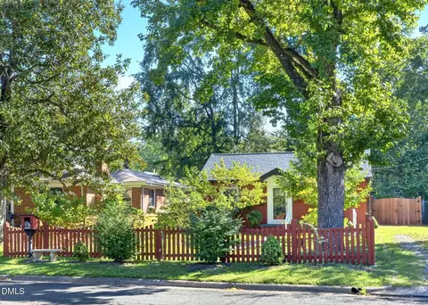 Exterior - 2520 Elgin St, Durham, NC 27704 photo 4 of 13