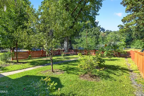 Exterior - 2520 Elgin St, Durham, NC 27704 photo 3 of 13