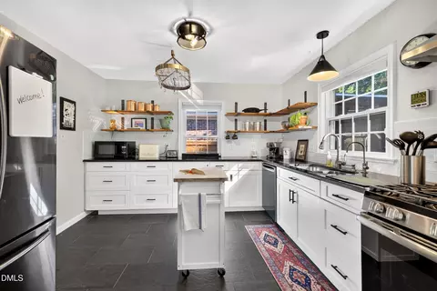 Kitchen - 2520 Elgin St, Durham, NC 27704 photo 5 of 6