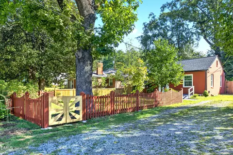 Exterior - 2520 Elgin St, Durham, NC 27704 photo 5 of 13