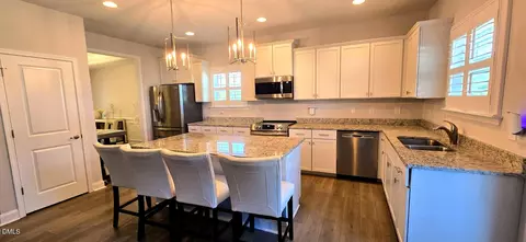 Kitchen - 78 Bushel Basket Dr, Benson, NC 27504 photo 2 of 4