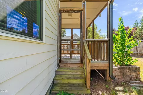 Exterior - 201 Patterson Ct, Cary, NC 27513 photo 14 of 29