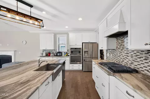 Kitchen - 201 Patterson Ct, Cary, NC 27513 photo 5 of 6