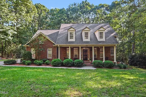 4413 Birnamwood Ct, Holly Springs, NC 27540