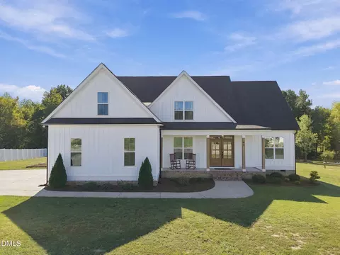 85 Eagle Chase Dr, Youngsville, NC 27596