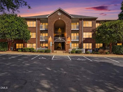 133 Sturbridge Dr #133, Clayton, NC 27520