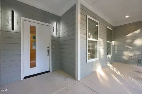 Exterior - 511 Nc-54 Hwy, Durham, NC 27713 photo 3 of 16
