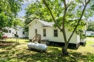 Exterior - 101 E Reason St, Pinetops, NC 27864 photo 4 of 7
