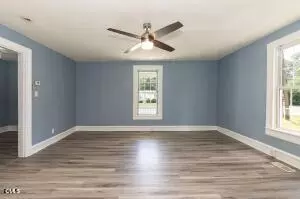 Living - 101 E Reason St, Pinetops, NC 27864 photo 2 of 4