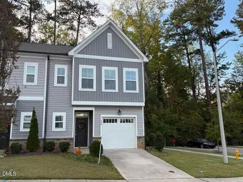 800 Star Ridge Dr, Raleigh, NC 27610