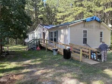 215 Indian Springs Rd, Burlington, NC 27217