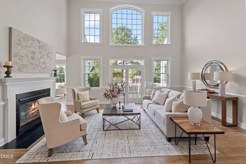 9113 Mission Hills Ct, Raleigh, NC 27617