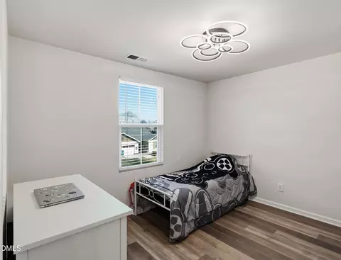 Bedroom - 234 Fieldspar Ln, Clayton, NC 27520 photo 3 of 4