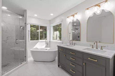 8313 Nantahala Dr, Raleigh, NC 27612