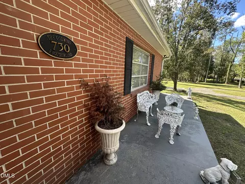 Exterior - 730 E Southerland St, Wallace, NC 28466 photo 16 of 16