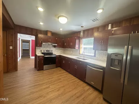 Kitchen - 730 E Southerland St, Wallace, NC 28466 photo 1 of 3