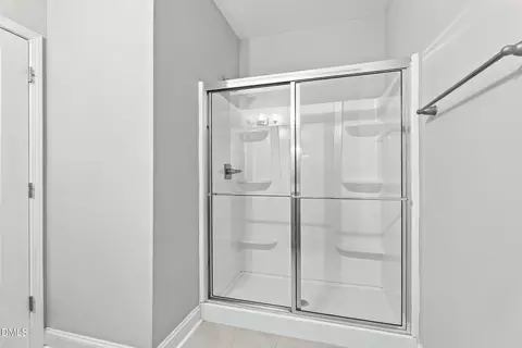 Bath - 988 Gateway Commons Cir, Wake Forest, NC 27587 photo 4 of 4