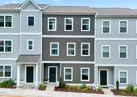 704 Orchard Vista Cir, Raleigh, NC 27606
