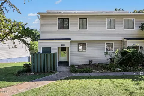 4670 Grinding Stone Dr, Raleigh, NC 27604