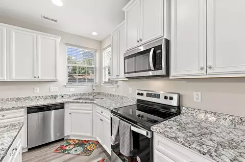 Kitchen - 2170 Campbell Loop, Burlington, NC 27215 photo 3 of 5