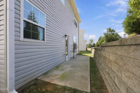 Exterior - 2170 Campbell Loop, Burlington, NC 27215 photo 3 of 7