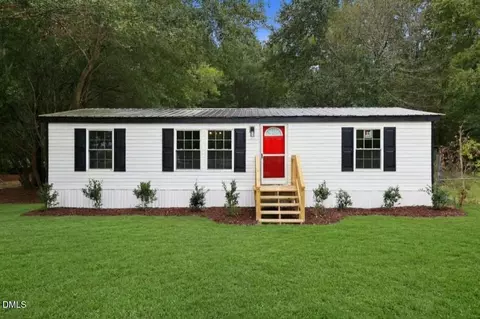 117 Fondern Dr, Hope Mills, NC 28348