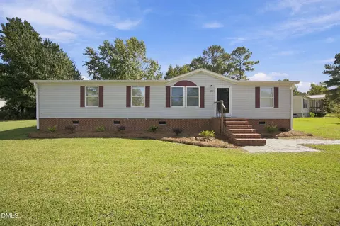 173 Bellhammon Forest Dr, Rocky Point, NC 28457