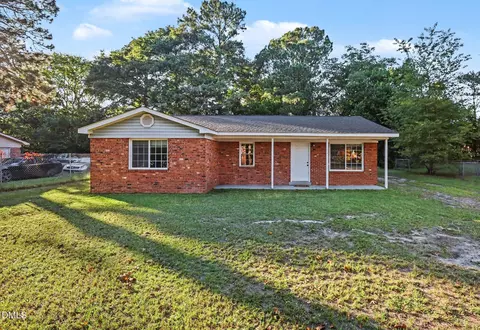 6536 Amanda Cir, Fayetteville, NC 28304