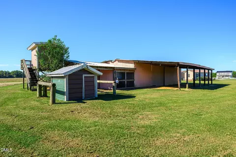 Exterior - 4144 Suttontown Rd, Faison, NC 28341 photo 3 of 3