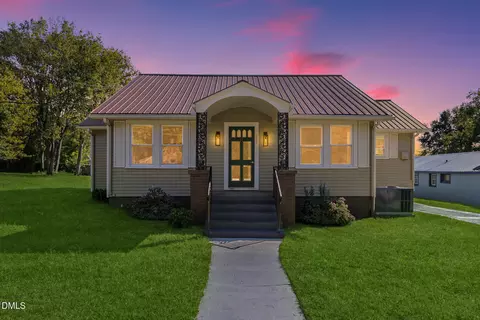 303 W Hill Ave S, Hillsborough, NC 27278