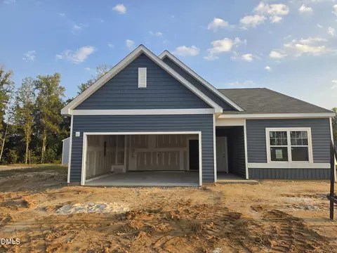 915 Southpoint Ct, Nashville, NC 27856