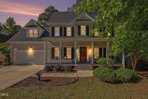 208 Wild Holly Ln, Holly Springs, NC 27540