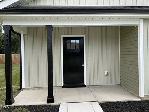 Exterior - 506 Crump St, Smithfield, NC 27577 photo 2 of 3