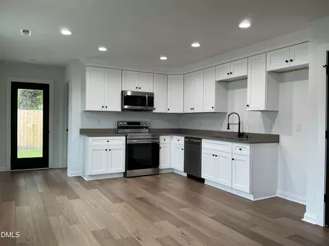 Kitchen - 506 Crump St, Smithfield, NC 27577 photo 1 of 6