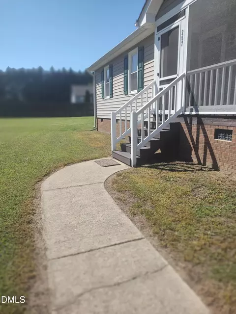 Exterior - 257 Marshall Ln, Smithfield, NC 27577 photo 1 of 10