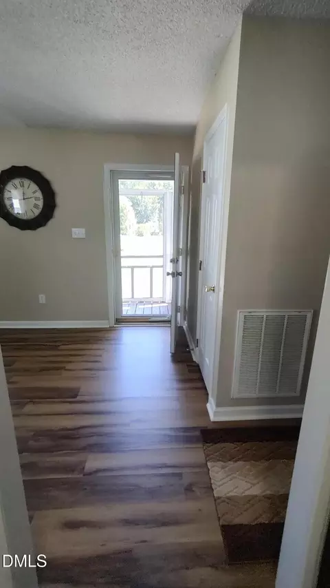 Entry Way - 257 Marshall Ln, Smithfield, NC 27577 photo 2 of 3