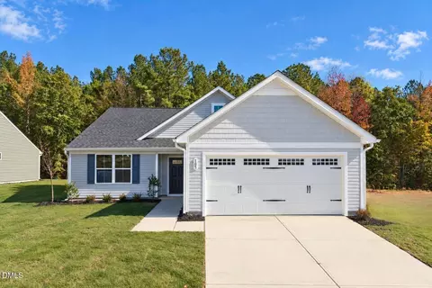 105 Bangor Trl, Sanford, NC 27330