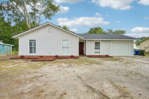 6434 Rannock Dr, Fayetteville, NC 28304