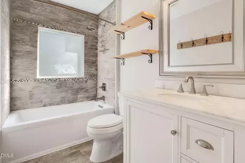 Bath - 1086 Hicks Rd, Broadway, NC 27505 photo 3 of 4