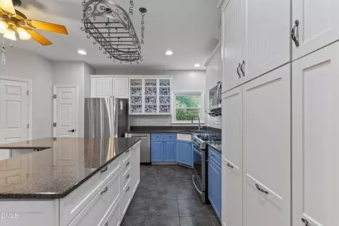 Kitchen - 209 Mcnaughton Ct, Garner, NC 27529 photo 5 of 5