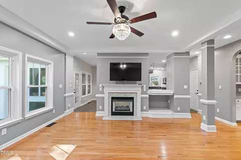 Living - 209 Mcnaughton Ct, Garner, NC 27529 photo 3 of 4
